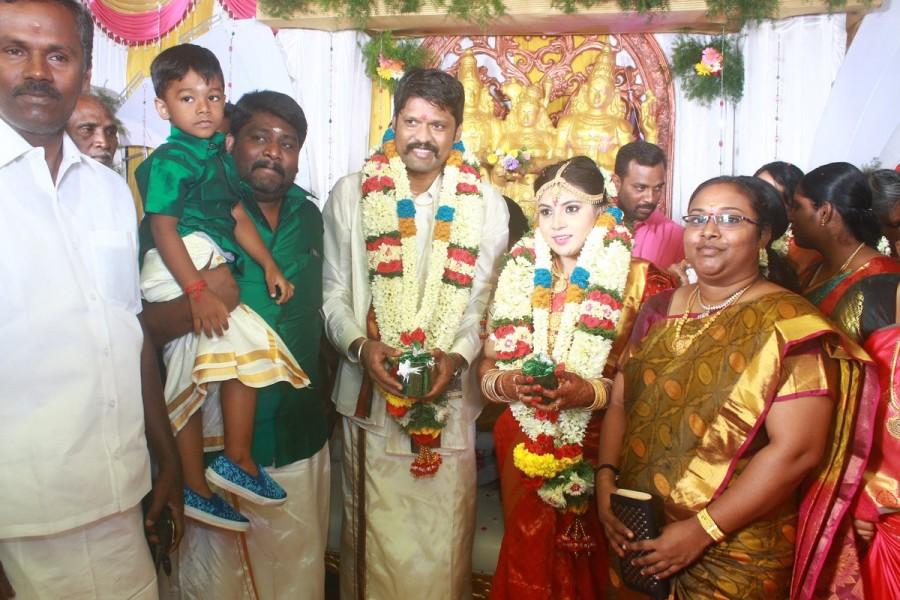 Soundararaja-Tamanna's wedding stills. Soundararaja-Tamanna,Soundararaja weds Tamanna,Soundararaja and Tamanna wedding,Soundararaja and Tamanna wedding pics,Soundararaja and Tamanna wedding images,Soundararaja and Tamanna marriage,Soundararaja and Tamanna marriage pics