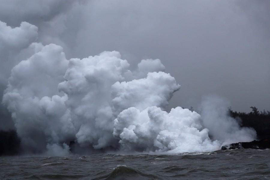 New lava stream reaches Pacific Ocean - Photos,Images,Gallery - 89517