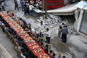 Ramadan 2018,Ramadan,happy Ramadan,Ramadan fasting,breaking their fast,people breaking their fast,Ramadan 2018 pics,Ramadan 2018 images,Ramadan 2018 stills,Ramadan 2018 pictures,iftar,ramadan iftar