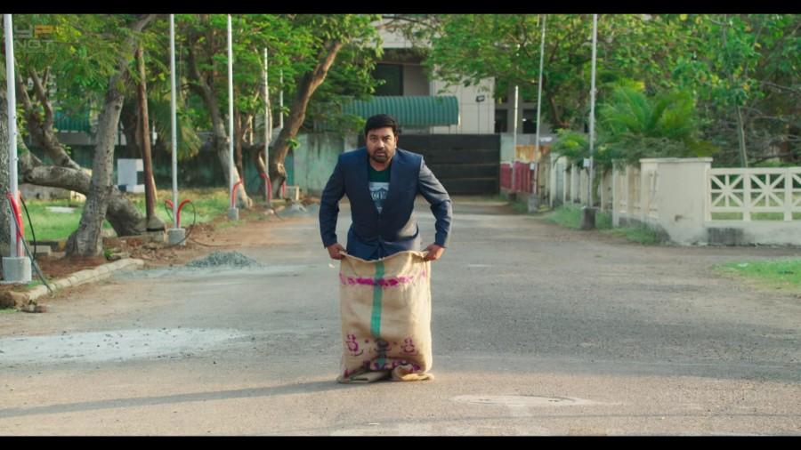 Tamizh Padam 2.0 trailer pics. Tamizh Padam 2.0 trailer,Tamizh Padam 2.0,Tamizh Padam 2.0 trailer pics,Vijay,Ajith,Surya,Shanush,Shiva,mirchi Shiva,Shiva Tamizh Padam 2.0