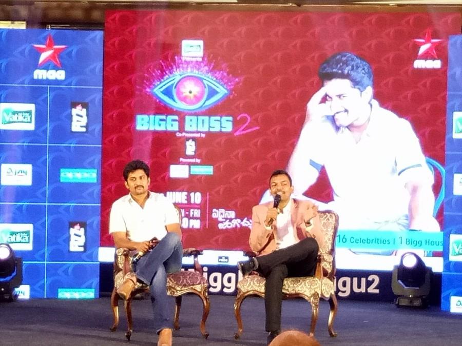Natural star Nani's Bigg Boss 2 is all set the from 10th June on Maa TV. Actor Nani replaced Young tiger JR. NTR for the second season. Big Boss 2 will be telecasted to Monday-Friday from 9.30 to 10.30 PM. The reality show will last for 100 days and Total 16 contestants will participate in the forthcoming season. This season, common peoples also have a chance to become a contestant on the show. Natural star Nani,Nani,Telugu Bigg Boss 2,Bigg Boss 2 Telugu,Nani host Bigg Boss 2,Telugu Bigg Boss 2 pics,Telugu Bigg Boss 2 images,Telugu Bigg Boss 2 stills