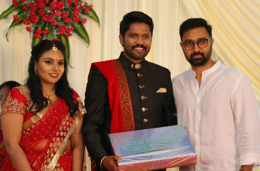 Prasanna poses for the photographers as he arrives for the wedding reception of Soundararaja and Tamanna in Chennai. Vishal,Vijay Sethupathi,Vijay Antony,Arya,Bharath,Soundararaja and Tamanna,Soundararaja and Tamanna wedding receptionk,Soundararaja and Tamanna wedding reception pics,Soundararaja and Tamanna wedding reception images