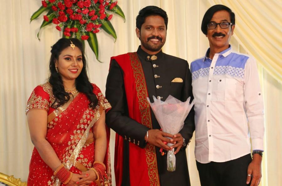 Manobala poses for the photographers as he arrives for the wedding reception of Soundararaja and Tamanna in Chennai. Vishal,Vijay Sethupathi,Vijay Antony,Arya,Bharath,Soundararaja and Tamanna,Soundararaja and Tamanna wedding receptionk,Soundararaja and Tamanna wedding reception pics,Soundararaja and Tamanna wedding reception images