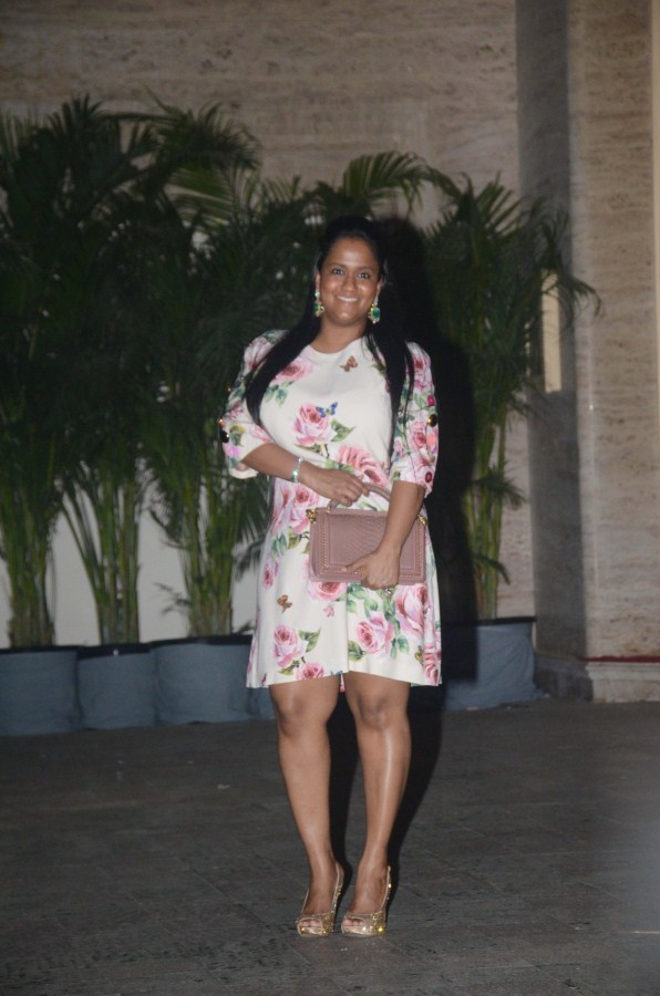 Arpita Khan poses for a photo on her arrival at Natasha Poonawalla's party in Mumbai. Sonam Kapoor-Anand Ahuja,Jacqueline Fernandez,Karan Johar,Natasha Poonawalla's house party,Natasha Poonawalla house party,Celebs at Natasha Poonawalla house party,Natasha Poonawalla,Natasha Poonawalla house party pics,Natasha Poonawalla house party i