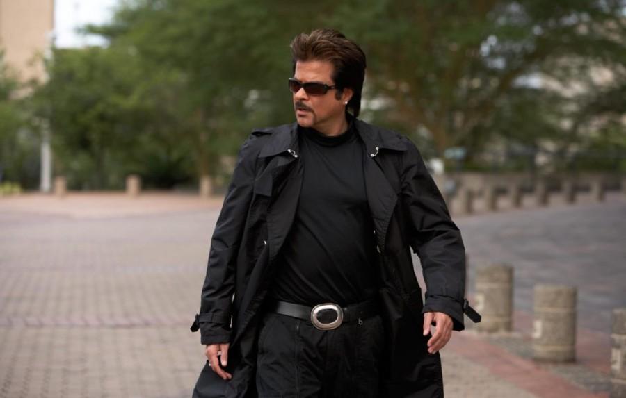 Rather than just the character makeover, i.e from RD to Shamsher, Mr. Kapoor has swoon everyone with his look in all the parts. The actor has up-ed his style game with every franchise and broken stereotypes. One doesn't need to go by his age, as the actor has been always a fitness enthusiast which is visible in his recent pictures. Salman Khan,Anil Kapoor,Daisy Shah,Jacqueline Fernandez,Race to Race 3,Race 3,Remo D’Souza,Race 3 movie