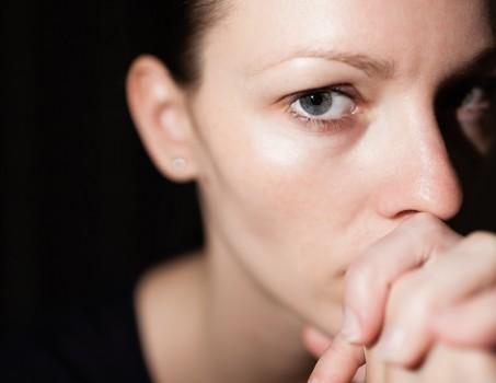 Regular exercise and a proper diet plan can help you keep healthy. Sometimes, these lifestyle tweaks may not help you reduce anxiety and depression. Intake of wrong foods increases your anxiety level. Try cutting these food items from your diet for a calm and sound mind.