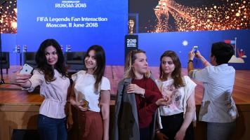 FIFA World Cup,FIFA World Cup 2018,FIFA Legends Fan,FIFA Fans,Fans take selfies,Fans take selfies with FIFA World Cup,FIFA World Cup pics,FIFA World Cup images,FIFA World Cup stills,FIFA World Cup pictures