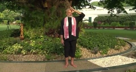 The Prime Minister then took to Twitter to respond to Virat's challenge, writing, "Challenge accepted, Virat! I will be sharing my own #FitnessChallenge video soon. @imVkohli #HumFitTohIndiaFit." Narendra Modi,Virat Kohli,fitness challenge,Modi fitness challenge,Narendra Modi fitness challenge,Manika Batra,hd kumaraswamy