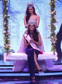 Femina Miss India 2018 has finally got its three new faces, with the glamorous finale last night. Anukreethy Vas, who was earlier crowned fbb Colors Femina Miss India Tamil Nadu 2018, bagged the top honour at fbb Colors Femina Miss India 2018 in Mumbai. The first runner-up is Meenakshi Chaudhary from Haryana and the second runner-up is Shreya Rao Kamavarapu from Andhra Pradesh. Hosted by Karan Johar and Ayushmann Khurrana, the evening also witnessed power-packed performances by Bollywood divas Madhuri Dixit, Kareena Kapoor Khan and Jacqueline Fernandez.