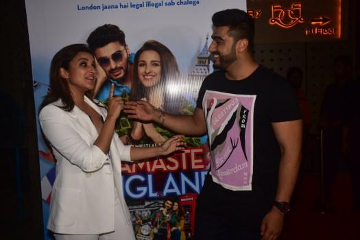 The cast and crew of Vipul Amrutlal Shah's 'Namaste England' celebrated the wrap of the film with a grand bash in the suburbs of Mumbai. Arjun Kapoor and Parineeti Chopra along with director Vipul Amrutlal Shah enjoyed the wrap-up party of their upcoming film Namaste England along with producer Jayantlial Gada and his family. The party was also attended by Boney Kapoor and Satish Kaushik. The team recently wrapped up the last schedule in London, after the completion of Punjab schedule in India. Arjun Kapoor and Parineeti Chopra will be seen collaborating for the second time after the actors' debut film 'Ishaqzaade'.