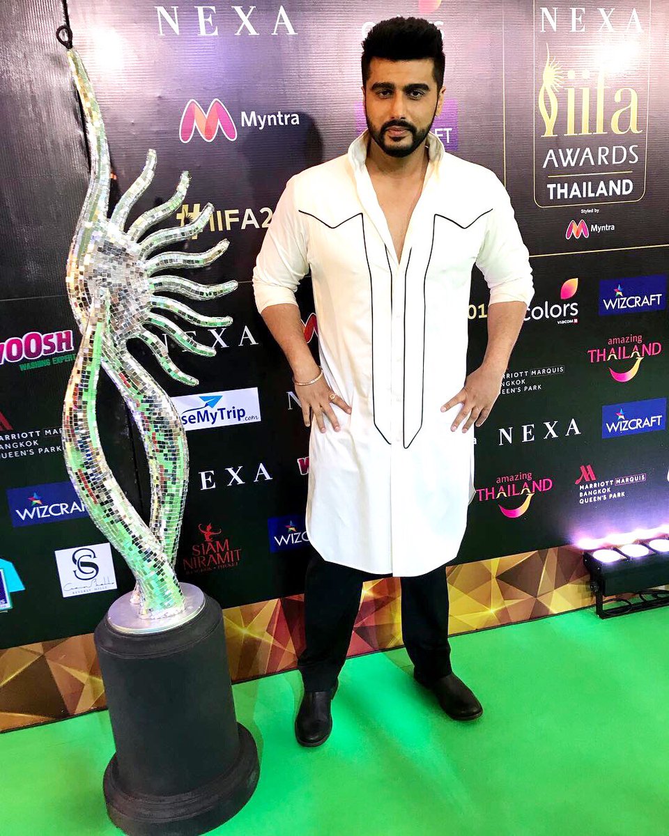 Arjun Kapoor goes traditional for IIFA Rocks. Radhika Apte,Diana Penty,Varun Dhawan,Karan Johar,Shraddha Kapoor,Arjun Kapoor,IIFA Rocks 2018,IIFA Rocks,IIFA Rocks pics,IIFA Rocks images,IIFA Rocks stills,IIFA Rocks pictures,IIFA Rocks photos
