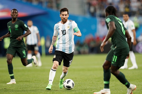 Afterwards, Argentina, somehow, managed to hand on to their lead as they secured a spot in the second round. Marcos Rojo,lionel messi,Argentin,FIFA World Cup,FIFA World Cup 2018,argentina beats nigeria,argentina beats nigeria by 2-1