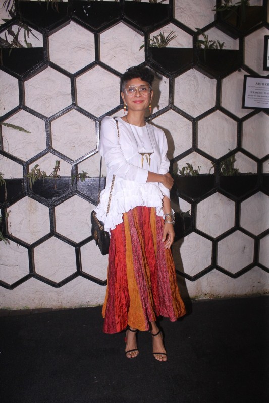 Kiran Rao poses for the cameras as she arrives for the Shweta Tripathi and Chaitanya Sharma pre-wedding bash in Mumbai. Shweta Tripathi and Chaitanya Sharma,Shweta Tripathi and Chaitanya Sharma wedding,Shweta Tripathi wedding,Chaitanya Sharma wedding,Kiran Rao,Guneet Monga,Akarsh Khurana,Neeraj Ghaywan,Sumeet Vyas,Shikha Talsania,Anand Tiwari,Vivaan Shah