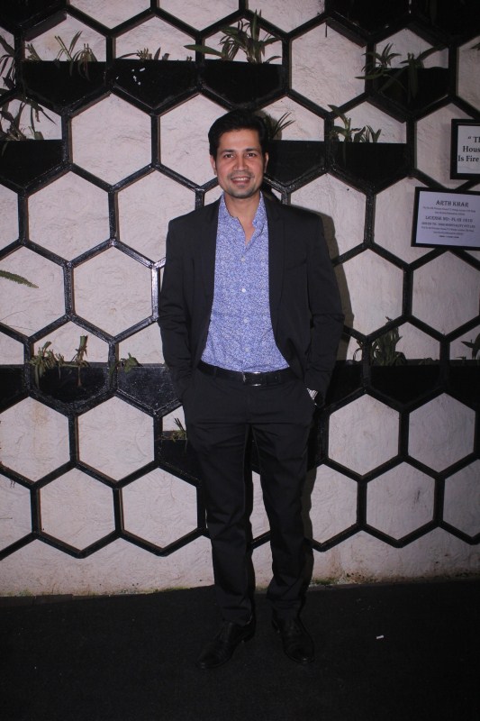 Shweta Tripathi and Chaitanya Sharma,Shweta Tripathi and Chaitanya Sharma wedding,Shweta Tripathi wedding,Chaitanya Sharma wedding,Kiran Rao,Guneet Monga,Akarsh Khurana,Neeraj Ghaywan,Sumeet Vyas,Shikha Talsania,Anand Tiwari,Vivaan Shah