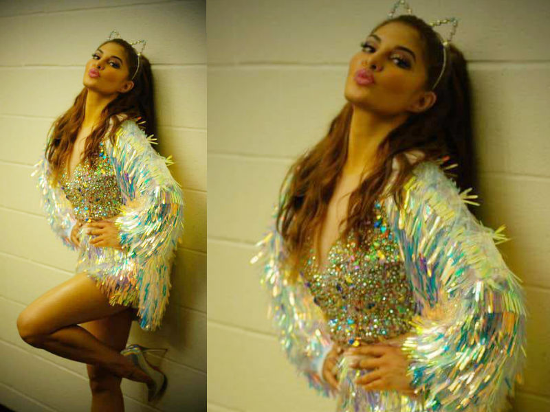 The actress will be travelling to different countries during her 21 days Dabangg tour schedule. Race 3 actress Jacqueline Fernandez,Jacqueline Fernandez,Jacqueline Fernandez outfits,Jacqueline Fernandez dress,Jacqueline Fernandez at Dabangg Tour,Jacqueline Fernandez Dabangg Tour,Jacqueline Fernandez Dabangg Tour pics,Jacqueline Fernandez Dabangg Tou