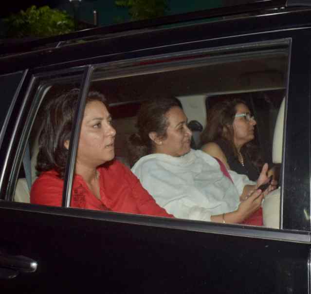 Sanjay Dutt’s sister Priya Dutt with friends on her arrival at Sanju special screening in Mumbai. Sanju special screening,Sanju special screening pics,Sanju special screening images,Sanjay Dutt,Ranbir Kapoor,Manisha Koirala,Sanju special screening stills