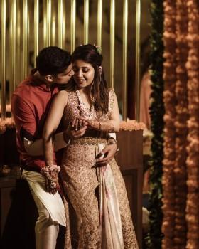 Haramkhor actress Shweta Tripathi is all set to tie the knot with her long time rapper boyfriend Chaitanya Sharma, aka Slow Cheeta in a private ceremony in Goa today. However, the couple celebrated their union by throwing a pre-wedding bash at a suburban lounge in Mumbai on Wednesday for all their industry friends and colleagues. They also had a ring ceremony prior to the party. Both Shweta and Cheeta looked a million bucks for the occasion. Clearly a match made in theatre heaven! The lovebirds couldn’t help smiling at each other and having a great time as is evident by these adorable pictures from the event.