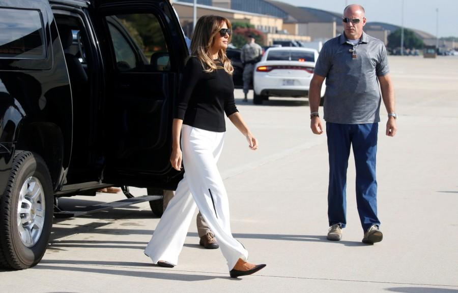 First lady Melania Trump boards her plane for travel to Tucson, AZ, from Joint Base Andrews in Maryland, U.S. Melania Trump,first lady melania trump,Arizona border detention center,detention center,Arizona detention center