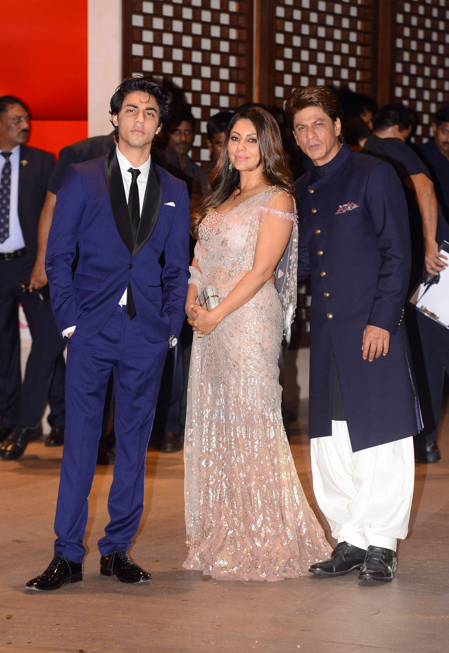 Shah Rukh Khan's eldest son Aryan Khan came with his mother Gauri Khan. Shah Rukh Khan,Aamir Khan,Abhishek Bachchan,Aishwarya Rai,Alia Bhatt,Ranbir Kapoor,Akash Ambani and Shloka Mehta's engagement,Akash Ambani and Shloka Mehta's engagement party,Akash Ambani engagement party,Shloka Mehta engagement party