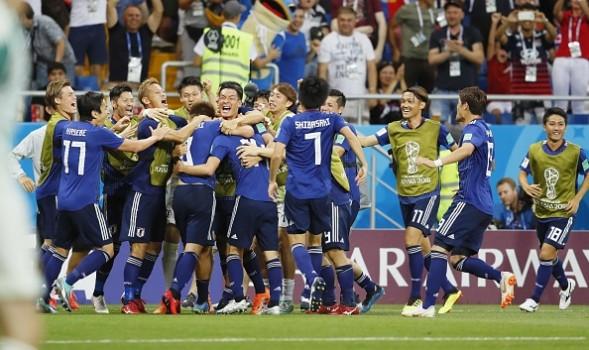 Genki Haraguchi (48th) and Takashi Inui (52nd) gave Japan a shock 2-0 lead in the space of four second-half minutes but Jan Vertonghen (69th), substitutes Marouane Fellaini (74th) and Nacer Chadli (90+4) swung the tie dramatically in Belgium's favour in theatrical fashion. Belgium will now take on Brazil on July 6 in Kazan. As expected, Belgium bossed the opening period with Eden Hazard coming close to breaking the deadlock in the 27th minute. Dries Mertens' cross found Romelu Lukaku in the middle but the ball got tangled under his feet with Hazard on hand to take a swipe. Japan goalkeeper Eiji Kawashima wasn't really tested throughout the first half as the Asian powerhouses showed a lot of grit at the back and tried to break on the counter.