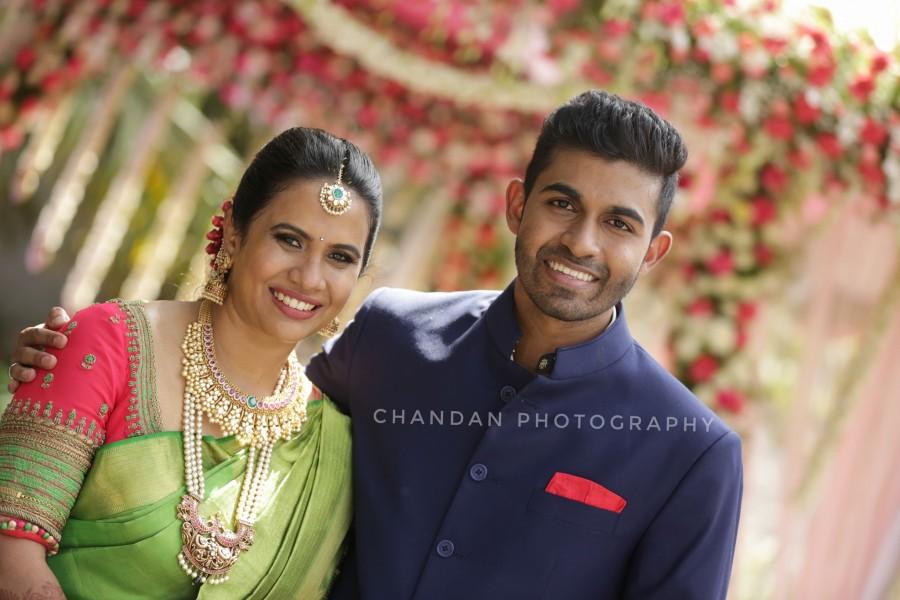 Yuva Rajkumar and Sridevi engagement pics. Shivaraj Kumar,Puneeth,Ambareesh,Srimurali,Puneeth Rajkumar,Srimurali wife Vidya,Sumalatha,Rockline Venkatesh,Yuva Rajkumar and Sridevi,Yuva Rajkumar and Sridevi engagement,Yuva Rajkumar and Sridevi engagement pics,Yuva Rajkumar and Sridevi engagement ima