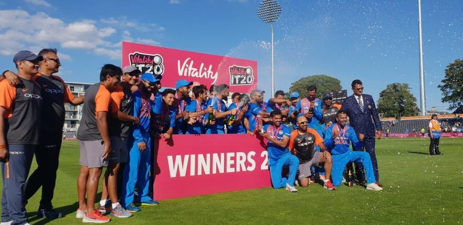 India rode on Rohit Sharma's unbeaten century and Hardik Pandya's four-wicket haul to breeze past England by seven wickets at the County Ground on Sunday to clinch the three-match T20I series 2-1. Chasing 199 for victory, Rohit remained not out on 100 off 56 balls, and including 11 fours and five sixes. This was the right-hander's third century in the game's shortest format, making him just the second player to make three tons. Put in, England posted 198/9 despite making a blistering start thanks to medium pacer Pandya's heroics with the ball. The 24-year-old returned career-best figures of 4/38. In reply, India made 201/3 in 18.4 overs. Pandya also played an unbeaten 14-ball 33-run cameo as skipper Virat Kohli (43; 29b; 2x4, 2x6) missed out on a half-century. This was India's sixth successive T20I series win. Rohit looked at his imperious best from the get-go, even though Shikhar Dhawan's lean patch continued at the other end as the left-hander flicked a poor David Willey (1/37) delivery down the leg side to Jake Ball (1/39) at short fine leg. Ind vs Eng,India beat England,Rohit Sharma,Rohit Sharma Ton,Rohit Sharma century,India wins series,County Ground,India trash England,Virat Kohli,Dhoni
