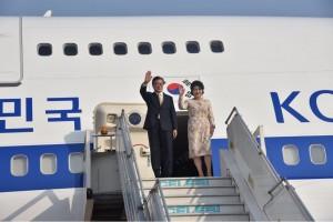 South Korean President Moon Jae-in,Moon Jae-in,Moon Jae-in in India,South Korean President,South Korean President in India,Akshardham Temple