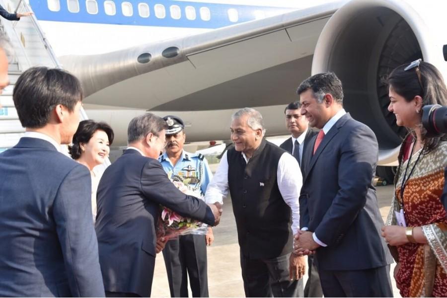 MoS External Affairs V.K. Singh receives South Korean President Moon Jae-in and his wife Kim Jung-sook on their arrival in New Delhi, on July 8, 2018. South Korean President Moon Jae-in,Moon Jae-in,Moon Jae-in in India,South Korean President,South Korean President in India,Akshardham Temple