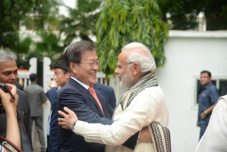Prime Minister Narendra Modi and South Korean President Moon Jae-in on Monday visited Gandhi Smriti to pay tribute to Mahatma Gandhi. During their visit, the two leaders listened to a few of Mahatma Gandhi's favourite bhajans sung by classical singer Vidya Shah. The South Korean President is on a three-day visit to India, having arrived in New Delhi on Sunday evening. He and his wife, Kim Jung-sook, were received by Minister of State (MoS) for External Affairs General (retd) VK Singh. Gandhi Smriti is a museum dedicated to Mahatma Gandhi, situated on Tees January Road in the capital. It is the location where Mahatma Gandhi spent the last 144 days of his life and was assassinated on January 30, 1948. Narendra Modi,PM Narendra Modi,South Korean President Moon Jae-in,Moon Jae-in,Moon Jae-in visits Gandhi Smriti,Gandhi Smriti,Mahatma Gandhi