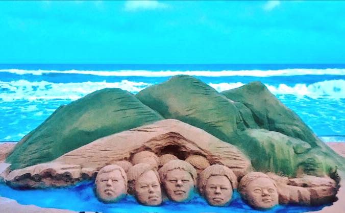The party was strolling inside the cave, following which they were trapped for nine days, before being found. Sand artist Sudarshan Pattnaik,Sudarshan Pattnaik,Sudarshan Pattnaik sand art,Sudarshan Pattnaik sand art pics,Sudarshan Pattnaik sand art images,Thai Cave Rescue,Thai Cave Rescue sand art
