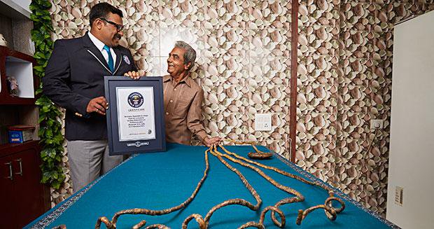 He had made it to the Guinness Book of World Records in 2015 for having the 'Longest Fingernails on a Single Hand Ever'. Shridhar Chillal,Shridhar Chillal longest nails,longest nails,longest nails cuts them,Guinness World Record,Guinness World Record for longest nails