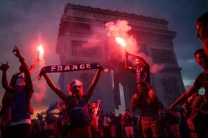 Fifa World Cup 2018,Fifa World Cup,Fifa World Cup winner,France,Frace beats Croatia,Croatia,France fans celebrate in Paris