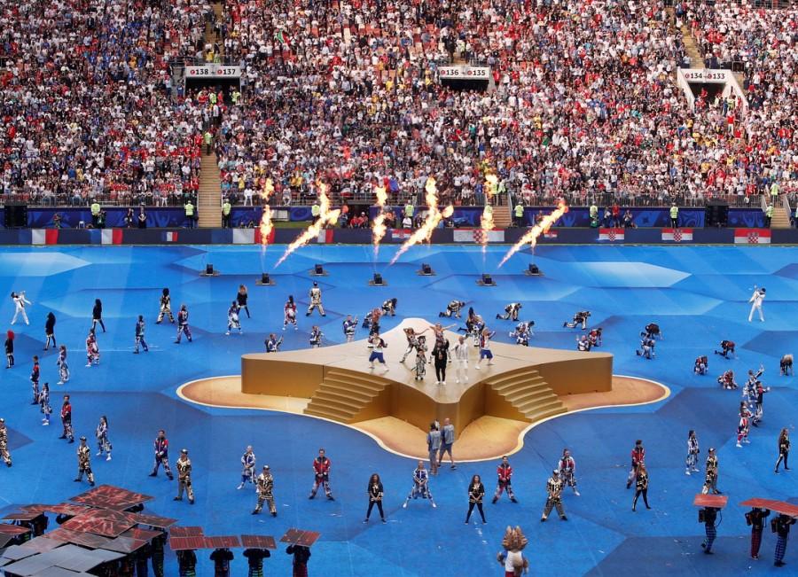 Brazilian football legend Ronaldinho and United States actor and musician Will Smith were among the stars rocking the stage on Sunday for the 2018 FIFA World Cup closing ceremony, ahead of the final match pitting France against Croatia. The 15-minute show featured several songs, culminating with the official World Cup song "Live it Up" performed by Smith alongside musicians Nicky Jam of the US and Era Istrefi of Kosovo, produced by DJ Diplo, reports Efe. FIFA World Cup closing ceremony,World Cup closing ceremony,Ronaldinho,Will Smith