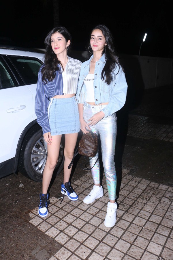 Shanaya Kapoor and Ananya Pandey at Dhadak special screening in Mumbai. Dhadak special screening,Dhadak special screening pics,Dhadak special screening images,Dhadak special screening stills,Sonam K Ahuja,Varun Dhawan,Ishaan Khattar,Janhvi Kapoor,Dhadak review,Dhadak movie review