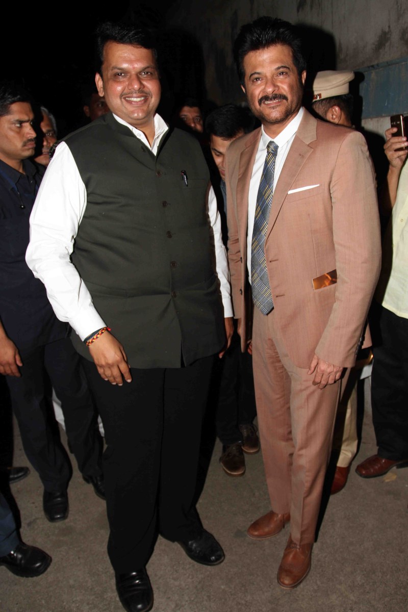 Actor Anil Kapoor Master Dinanath Mangeshkar Awards 2015,Master Dinanath Mangeshkar Awards,Anil Kapoor,Pt Suresh Talvalkar,Dilip Prabhavalkar,actor Anil Kapoor,Anil Kapoor receive Master Dinanath Mangeshkar Awards