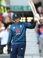 England outclass India,England beats India,England trash India,Virat Kohli,MS Dhoni,Dinesh Karthik,Shikhar Dhawan,Joe Root,Eoin Morgan