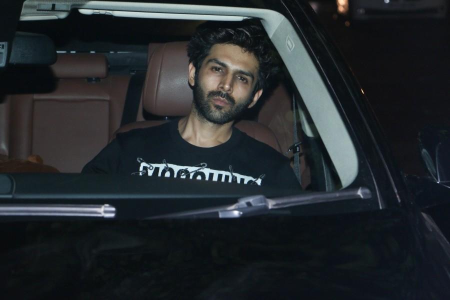 Kartik Aaryan gestures for the cameras on his arrival at Dhadak special screening in Mumbai. Rekha,Madhuri Dixit,Shahid Kapoor,Sonakshi Sinha,Ishaan Khatter and Janhvi Kapoor,Ishaan Khatter,Janhvi Kapoor,Dhadak screening,Dhadak,Dhadak special screening,Dhadak special screening pics,Dhadak special screening images,Dhadak special screening stills