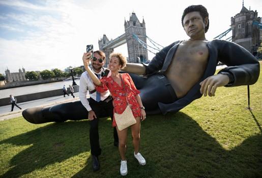 Giant shirtless Jeff Goldblum statue in London