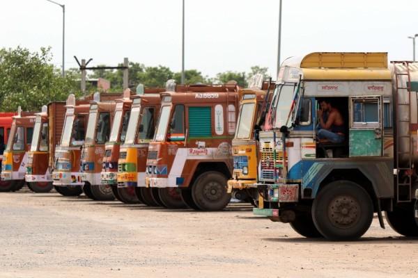 Truckers Strike Operators Begin A Nationwide Indefinite Strike Photosimagesgallery 93249 