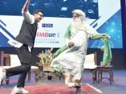 Ranveer Singh shares 'happy dance' with Sadhguru