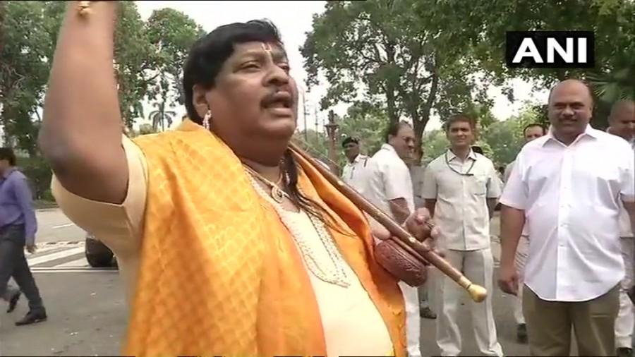 MP Naramalli Sivaprasad dresses up a Annamayya, a devotee of Lord Balaji Telugu Desam Party,Naramalli Sivaprasad,MP Naramalli Sivaprasad,Naramalli Sivaprasad as Annamayya,Annamayya,Lord Balaji,BJP,Modi,Narendra Modi
