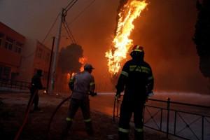 Athens wildfire,Athens fire,Athens wildfire pics,Athens wildfire images,Greek capital,Orange smoke,Wildfire rages near Athens