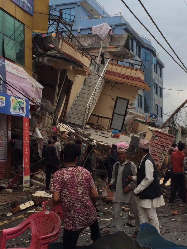 Earthquake Photos The Worst Tremor In The Himalayan Nation In Over 80