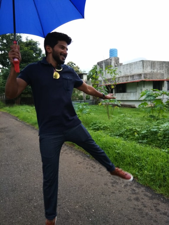 Dulquer Salmaan Karwaan Road trip,Karwaan Road trip pics,Karwaan Road trip images,Karwaan Road trip stills,Dulquer Salmaan and Mithila Palkar,Dulquer Salmaan,Mithila Palkar