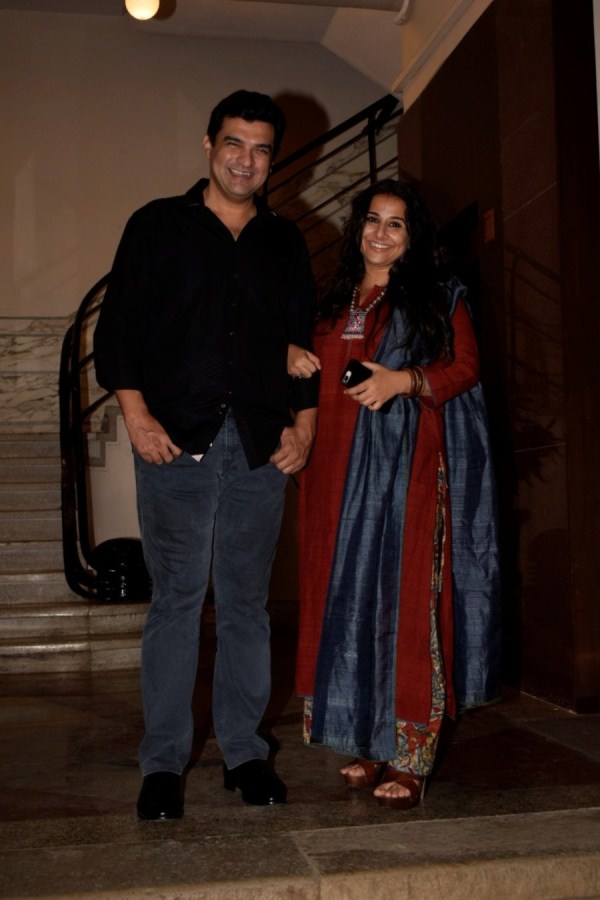 Vidya Balan and Siddharth Roy Kapur Vidya Balan,Saif Ali Khan,Karan Johar,Karwaan pre-release party,Ronnie Screwvala,Karwaan special screening,Karwaan special screening pics,Karwaan special screening images,Karwaan special screening stills,Karwaan special screening pictures,Karwaan special