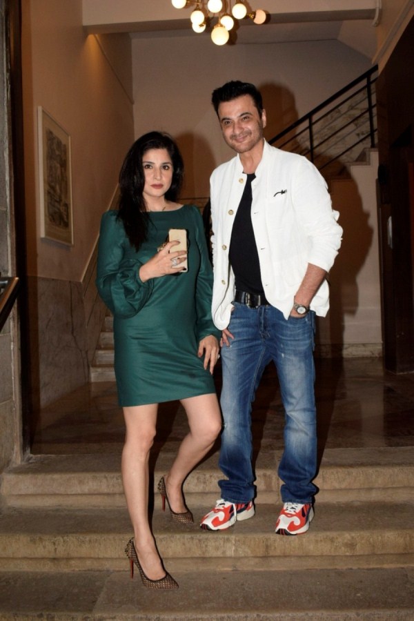 Sanjay Kapoor and wife Maheep Sandhu Vidya Balan,Saif Ali Khan,Karan Johar,Karwaan pre-release party,Ronnie Screwvala,Karwaan special screening,Karwaan special screening pics,Karwaan special screening images,Karwaan special screening stills,Karwaan special screening pictures,Karwaan special