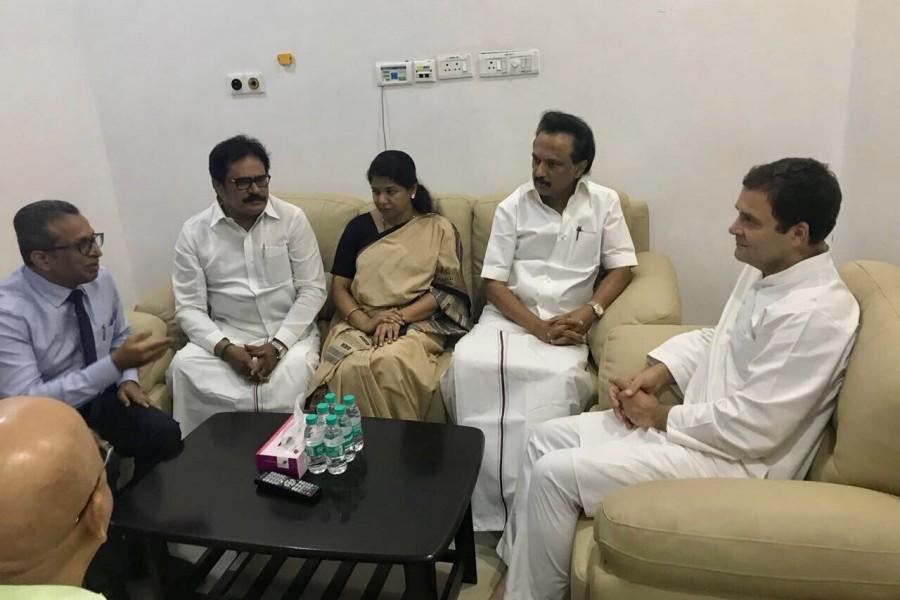 Rahul Gandhi with DMK leader MK Stalin Rahul Gandhi,Rahul Gandhi visits Karunanidhi,Karunanidhi,DMK chief Karunanidhi,Kalaignar Karunanidhi,karunanidhi health,Karunanidhi Hospitalised,Karunanidhi admitted to hospital