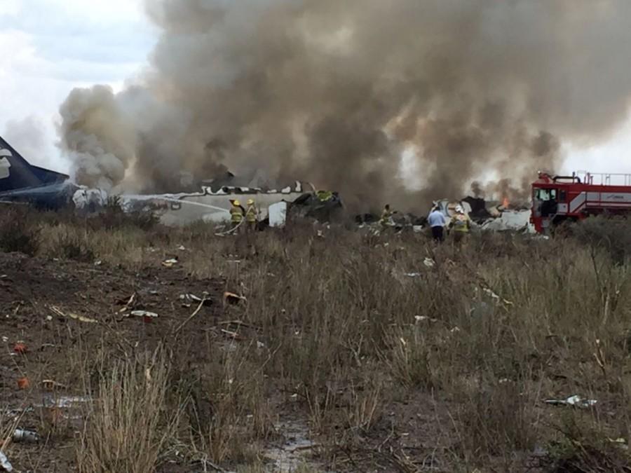 Aeromexico flight ferrying 97 passengers crashes Aeromexico plane,Aeromexico plane crashes,Aeromexico commercial flight,Durango,Aeromexico plane crashes in Durango