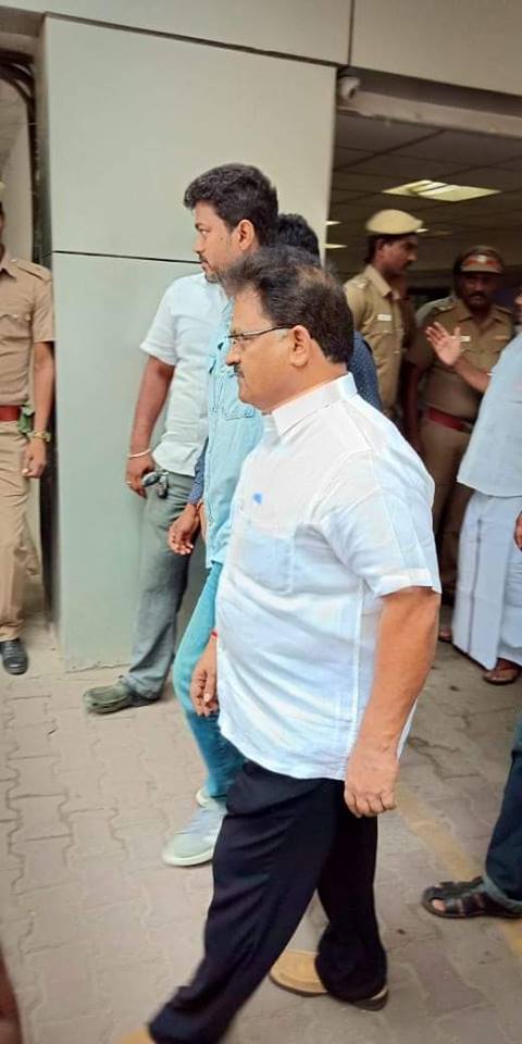 Vijay at Kauvery hospital Vijay,Ilayathalapathy Vijay,Vijay meets Karunanidhi,Vijay visits Karunanidhi,Vijay meets MK Stalin,Vijay at Kauvery hospital,Thala Ajith,Ajith at Kauvery hospital,Ajith meets Karunanidhi