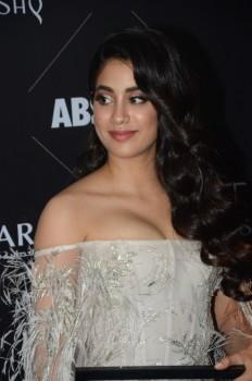 Janhvi Kapoor at Vogue Beauty Awards